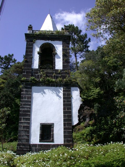 Torre da igreja de S. Mateus. Imagem: CVARG