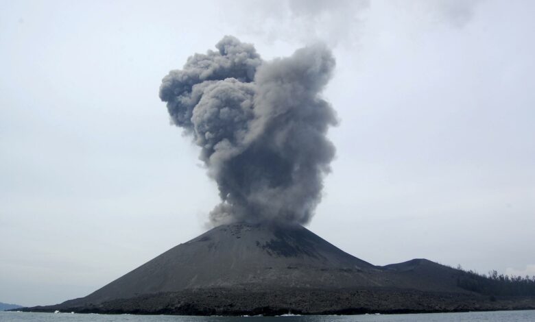 20230329-vulcao-krakatoa.jpg